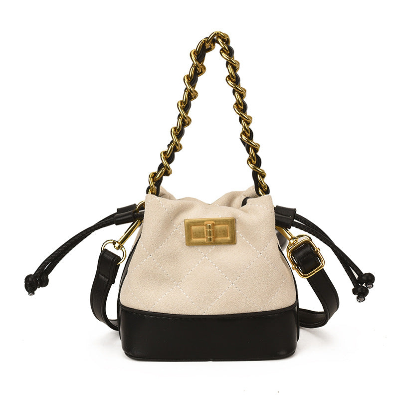 Vintage Chain Bag Women's Large Capacity 2025 New Style Casual Niche Design Shoulder Crossbody Bag Commuter Bucket Bag