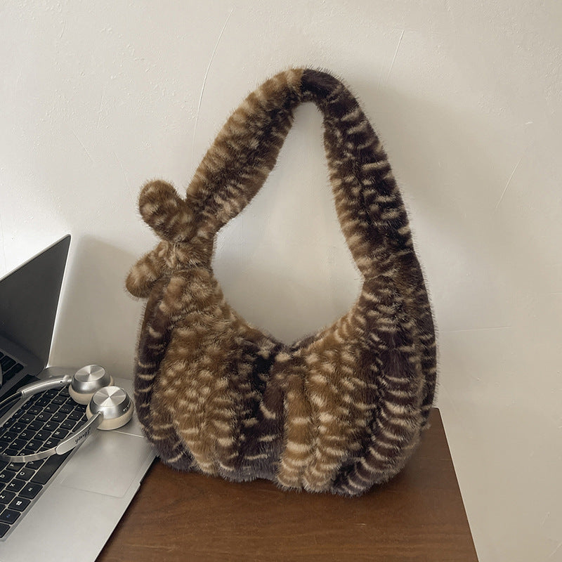 Export Large Capacity Plush Tote Bag Women's 2026 New Autumn/Winter Fashion Versatile Commuter Bag Shoulder Underarm Bag